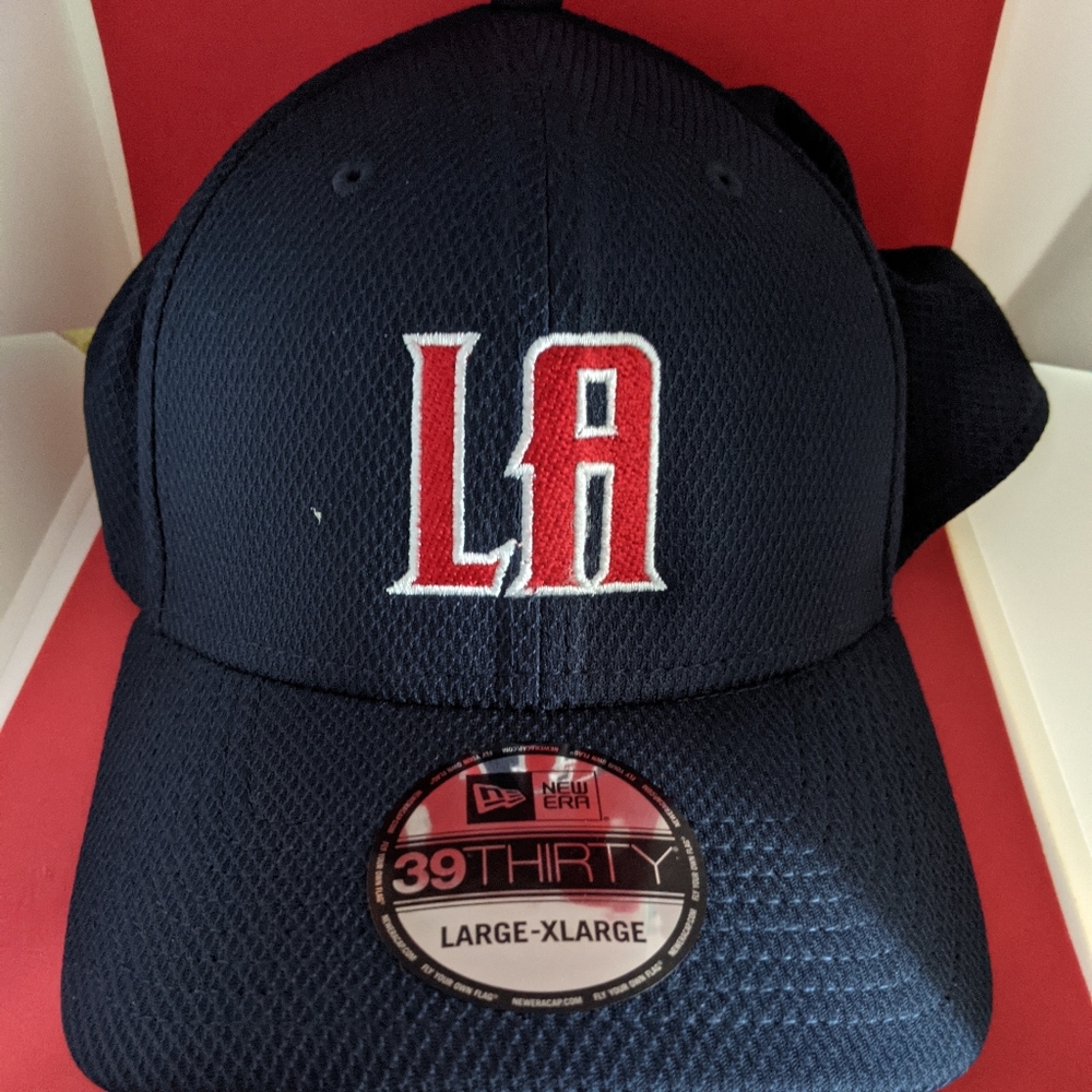 "LA" baseball hat "stretch fit"